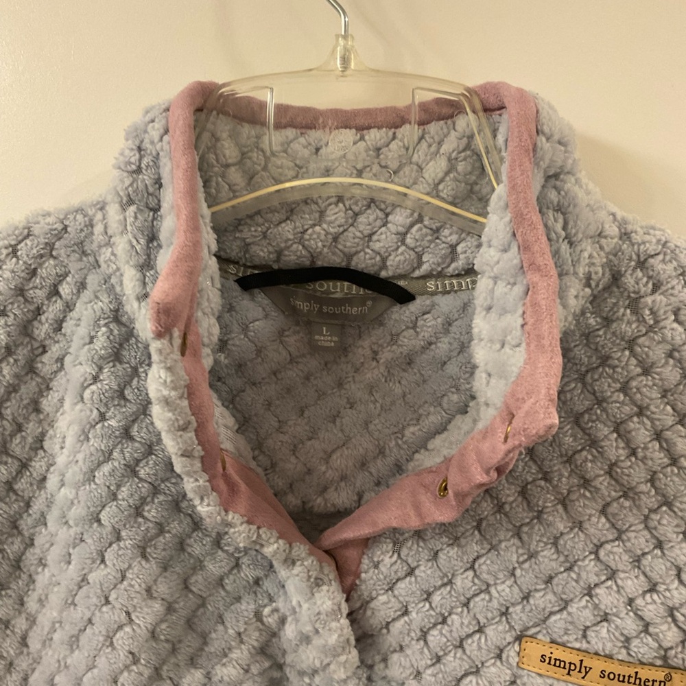 Simply Southern Light Blue and Pink Textured Pullover Size L - Picture 7 of 9